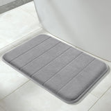 Tapete de banho de espuma viscoelástica, 24 x 17 polegadas, confortável, macio, superabsorção de água, lavável à máquina, antiderrapante, grosso, mais fácil de secar para tapetes de piso de banheiro, cinza 